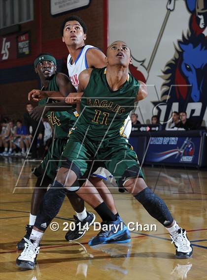 Thumbnail 3 in Eisenhower vs San Marcos (#D1 Bound Southern California Christmas Classic) photogallery.