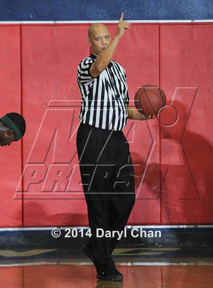 Thumbnail 1 in Eisenhower vs San Marcos (#D1 Bound Southern California Christmas Classic) photogallery.
