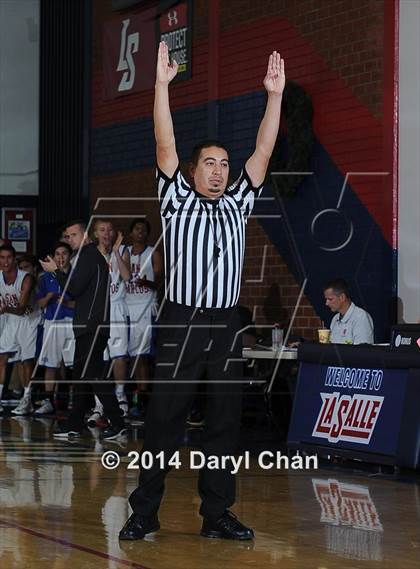 Thumbnail 3 in Eisenhower vs San Marcos (#D1 Bound Southern California Christmas Classic) photogallery.