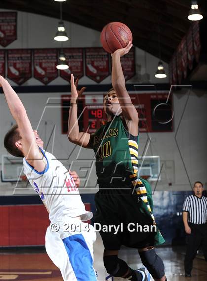 Thumbnail 2 in Eisenhower vs San Marcos (#D1 Bound Southern California Christmas Classic) photogallery.