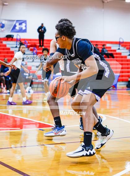 Thumbnail 2 in Stevenson Vs St James Academy(DC) (The Preview HS Showcase) photogallery.