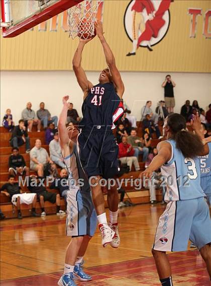 Thumbnail 3 in Pacific Hills vs. Sylmar (War On The Floor) photogallery.