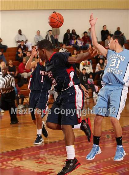 Thumbnail 3 in Pacific Hills vs. Sylmar (War On The Floor) photogallery.