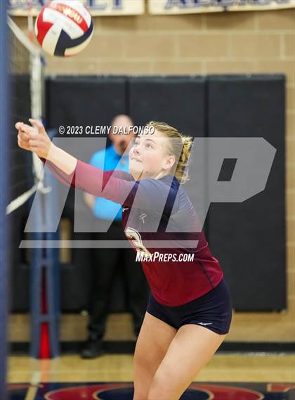 Thumbnail 3 in Regis Jesuit vs Dakota Ridge (Dakota Ridge Varsity Tournament) photogallery.
