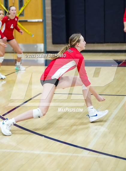 Thumbnail 3 in Regis Jesuit vs Dakota Ridge (Dakota Ridge Varsity Tournament) photogallery.