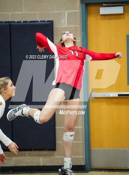 Thumbnail 3 in Regis Jesuit vs Dakota Ridge (Dakota Ridge Varsity Tournament) photogallery.