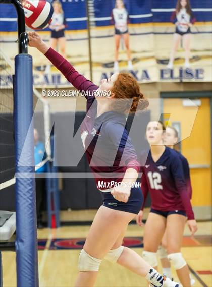 Thumbnail 1 in Regis Jesuit vs Dakota Ridge (Dakota Ridge Varsity Tournament) photogallery.
