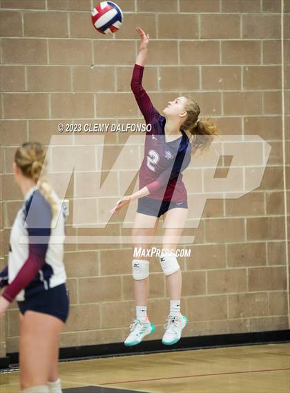 Thumbnail 2 in Regis Jesuit vs Dakota Ridge (Dakota Ridge Varsity Tournament) photogallery.