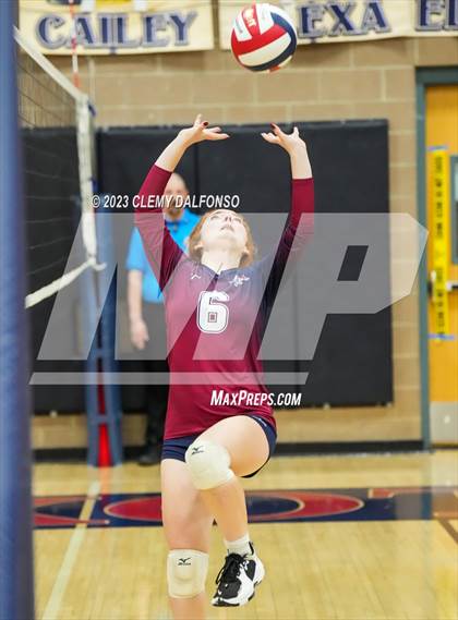 Thumbnail 3 in Regis Jesuit vs Dakota Ridge (Dakota Ridge Varsity Tournament) photogallery.