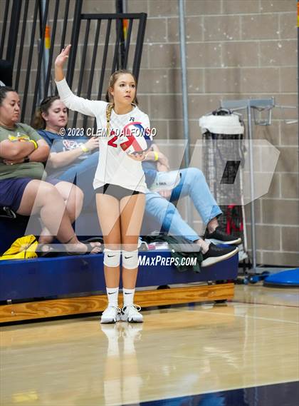 Thumbnail 2 in Regis Jesuit vs Dakota Ridge (Dakota Ridge Varsity Tournament) photogallery.