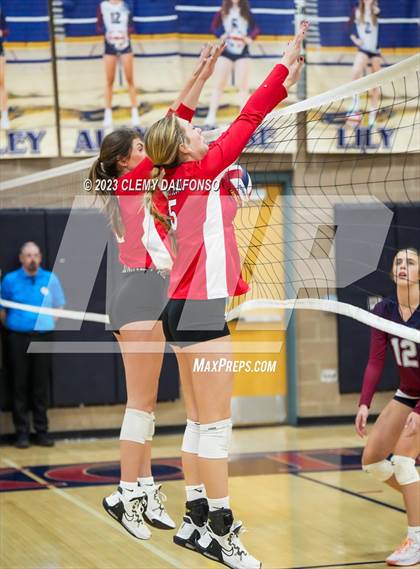 Thumbnail 1 in Regis Jesuit vs Dakota Ridge (Dakota Ridge Varsity Tournament) photogallery.