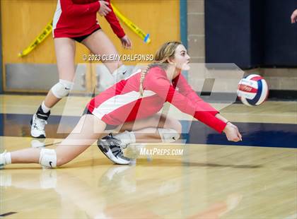 Thumbnail 2 in Regis Jesuit vs Dakota Ridge (Dakota Ridge Varsity Tournament) photogallery.