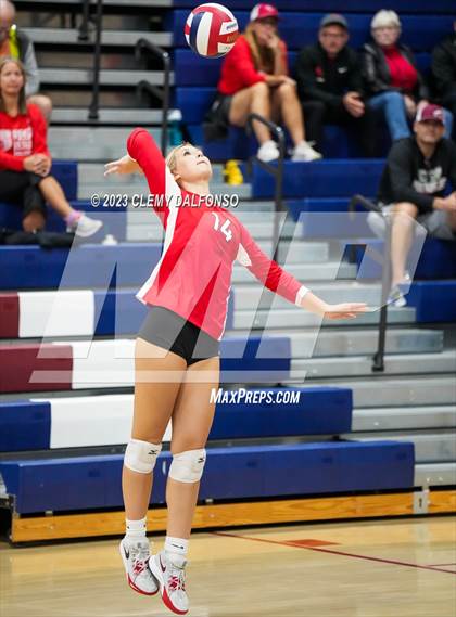 Thumbnail 1 in Regis Jesuit vs Dakota Ridge (Dakota Ridge Varsity Tournament) photogallery.