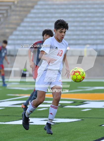Thumbnail 1 in Tomball vs Cypress Lakes (CFISD Soccer Showcase) photogallery.