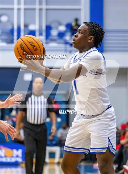 Thumbnail 2 in Northwood Temple Academy vs. Westover (Hoops and Dreams Showcase at Fayetteville State University) photogallery.