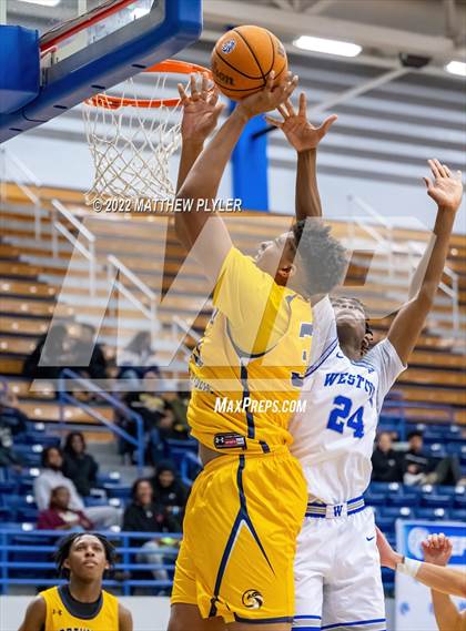 Thumbnail 3 in Northwood Temple Academy vs. Westover (Hoops and Dreams Showcase at Fayetteville State University) photogallery.