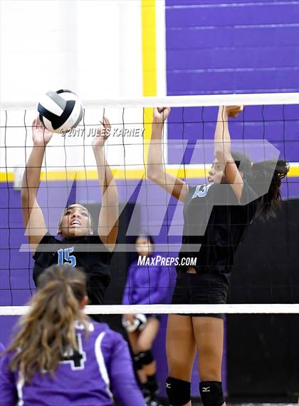 Thumbnail 1 in Durango vs Sierra Vista photogallery.