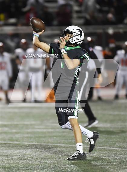 Thumbnail 2 in Selma @ Palmdale (CIF Division 5-A Regional Final) photogallery.