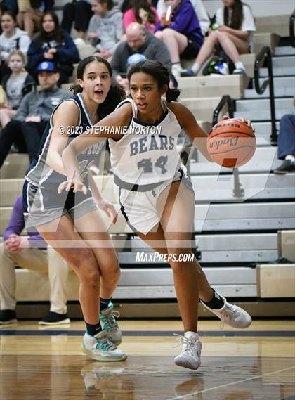 Thumbnail 1 in Olympia vs Skyview (WIAA 4A District Playoff) photogallery.