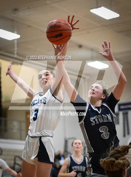 Thumbnail 3 in Olympia vs Skyview (WIAA 4A District Playoff) photogallery.