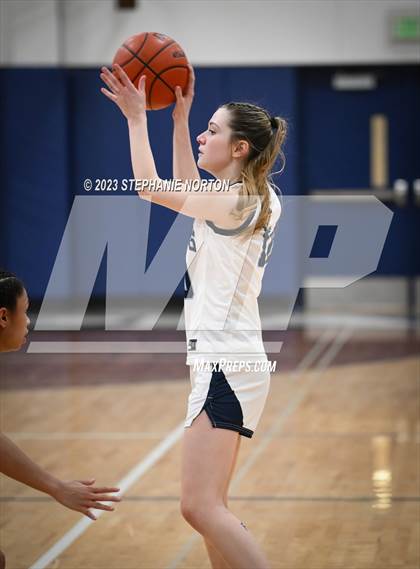 Thumbnail 1 in Olympia vs Skyview (WIAA 4A District Playoff) photogallery.