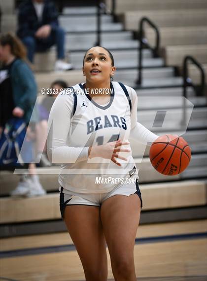Thumbnail 2 in Olympia vs Skyview (WIAA 4A District Playoff) photogallery.