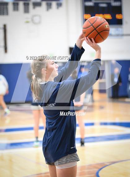 Thumbnail 2 in Olympia vs Skyview (WIAA 4A District Playoff) photogallery.