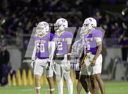 Thumbnail 2 in A&M Consolidated vs. Ball (UIL Football 5A D1 Region III Area Round) photogallery.