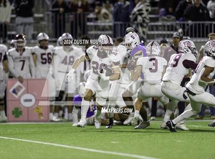 Thumbnail 2 in A&M Consolidated vs. Ball (UIL Football 5A D1 Region III Area Round) photogallery.