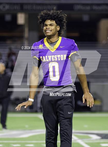 Thumbnail 3 in A&M Consolidated vs. Ball (UIL Football 5A D1 Region III Area Round) photogallery.