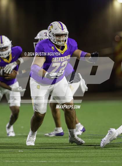 Thumbnail 2 in A&M Consolidated vs. Ball (UIL Football 5A D1 Region III Area Round) photogallery.