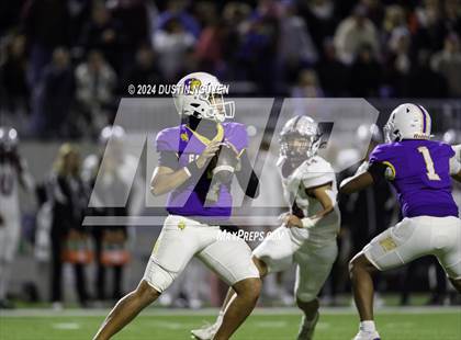Thumbnail 3 in A&M Consolidated vs. Ball (UIL Football 5A D1 Region III Area Round) photogallery.