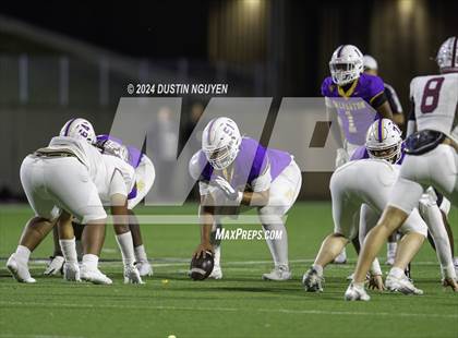 Thumbnail 1 in A&M Consolidated vs. Ball (UIL Football 5A D1 Region III Area Round) photogallery.