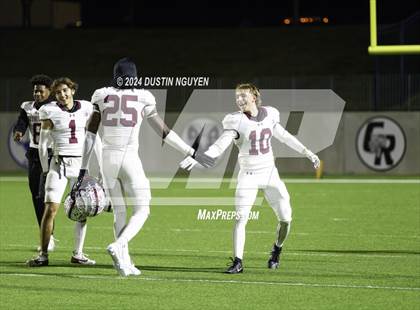 Thumbnail 3 in A&M Consolidated vs. Ball (UIL Football 5A D1 Region III Area Round) photogallery.