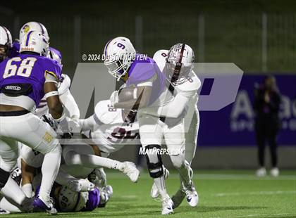 Thumbnail 2 in A&M Consolidated vs. Ball (UIL Football 5A D1 Region III Area Round) photogallery.