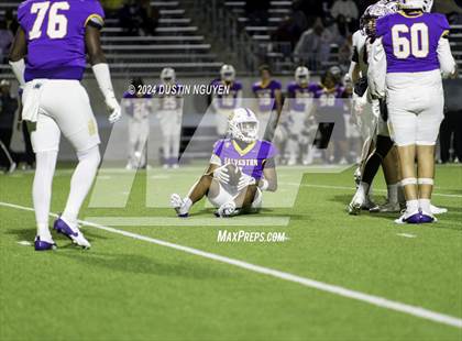 Thumbnail 2 in A&M Consolidated vs. Ball (UIL Football 5A D1 Region III Area Round) photogallery.