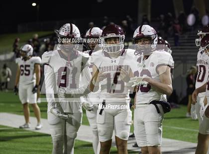Thumbnail 2 in A&M Consolidated vs. Ball (UIL Football 5A D1 Region III Area Round) photogallery.