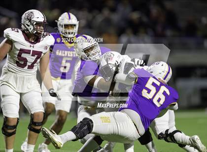 Thumbnail 1 in A&M Consolidated vs. Ball (UIL Football 5A D1 Region III Area Round) photogallery.