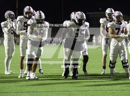 Thumbnail 2 in A&M Consolidated vs. Ball (UIL Football 5A D1 Region III Area Round) photogallery.