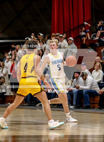 Thumbnail 3 in River Valley vs. Buckeye Valley (OHSAA D4 Central 2 District Championship) photogallery.