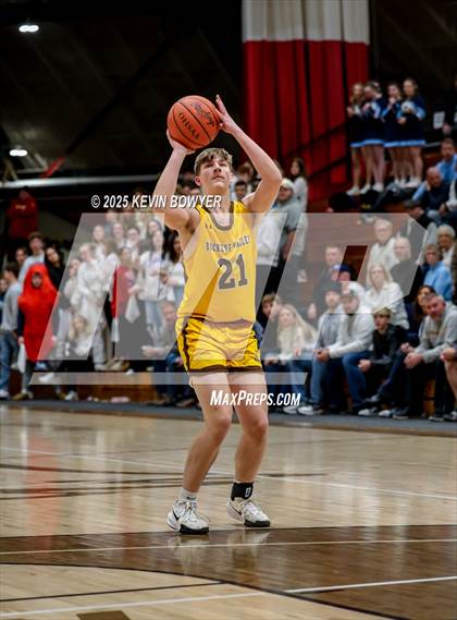 Thumbnail 3 in River Valley vs. Buckeye Valley (OHSAA D4 Central 2 District Championship) photogallery.
