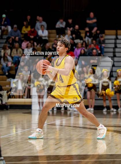 Thumbnail 1 in River Valley vs. Buckeye Valley (OHSAA D4 Central 2 District Championship) photogallery.