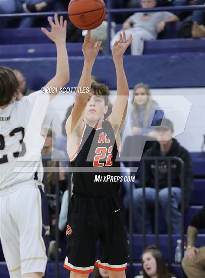 Thumbnail 1 in Amanda-Clearcreek @ Teays Valley photogallery.
