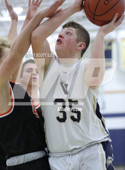 Thumbnail 1 in Amanda-Clearcreek @ Teays Valley photogallery.