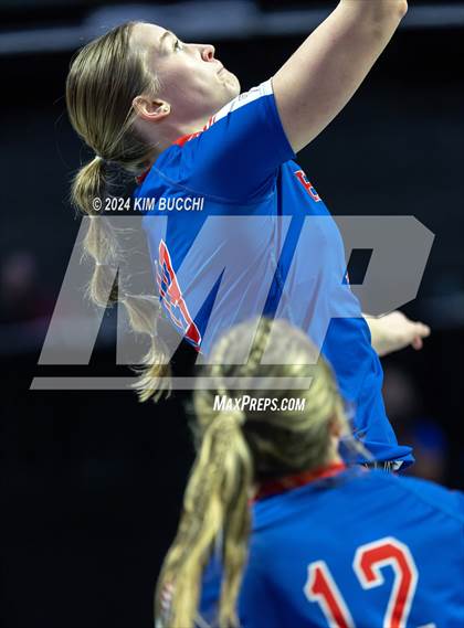 Thumbnail 1 in Hoover vs. Wayne (WVSSAC Class AAA Quarterfinal) photogallery.