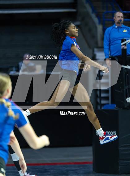 Thumbnail 1 in Hoover vs. Wayne (WVSSAC Class AAA Quarterfinal) photogallery.