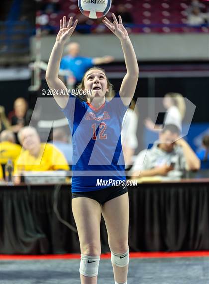 Thumbnail 2 in Hoover vs. Wayne (WVSSAC Class AAA Quarterfinal) photogallery.
