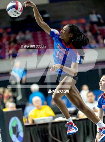 Thumbnail 2 in Hoover vs. Wayne (WVSSAC Class AAA Quarterfinal) photogallery.