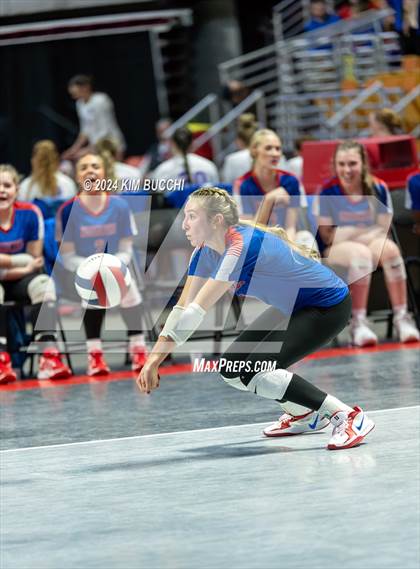 Thumbnail 1 in Hoover vs. Wayne (WVSSAC Class AAA Quarterfinal) photogallery.