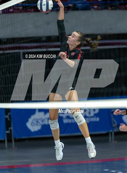 Thumbnail 2 in Hoover vs. Wayne (WVSSAC Class AAA Quarterfinal) photogallery.